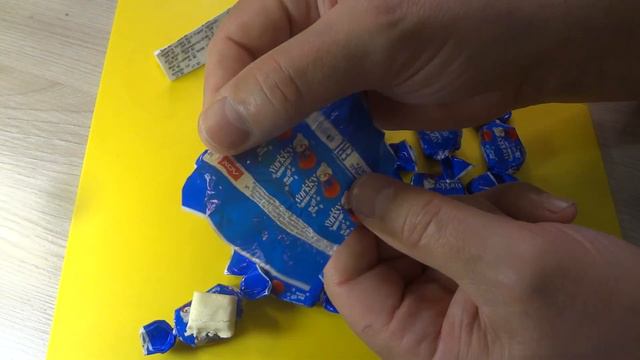 Взял на пробу Конфеты Жевательные Молочные Vorkky смотреть онлайн