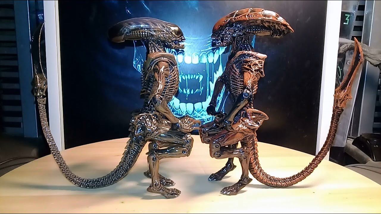 Trophy chase! Neca Prowler Alien & Runner Alien (Series 1) from Aliens Fireteam Elite Review. смотреть онлайн