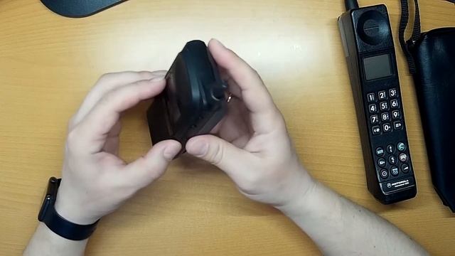 Ретро тема:Motorola International 3200/GSM brick phone:обзор смотреть онлайн