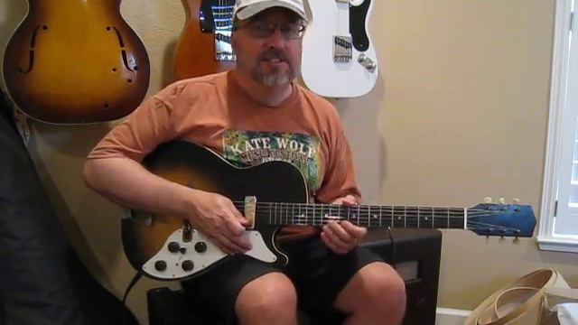 DeArmond Gold Foils in a Silvertone 1420 смотреть онлайн