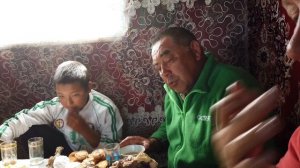 ЖИЗНЬ КОЧЕВОГО НАРОДА В КАЗАХСКИХ СТЕПЯХ. МНОГО ЕТ АСУ!