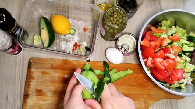 ГОТОВЛЮ ДВА РАЗА В ДЕНЬ❗ САЛАТ С ТУНЦОМ И АВОКАДО ? всего за 100 рублей SALAD WITH TUNA AND AVOCAD смотреть онлайн