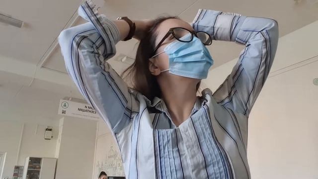 Когда до пар осталось мало времени, а у тебя в распоряжении рабочее место в читалке... смотреть онлайн