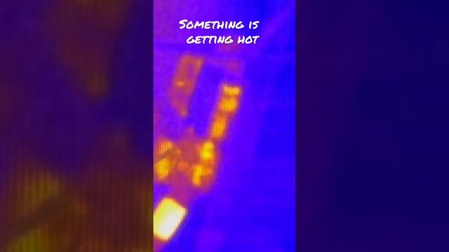 UniT UTi 260B Thermal Camera detecting a short circuit смотреть онлайн