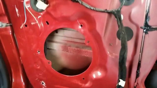 Сандеро 2 / Защита динамиков от воды смотреть онлайн