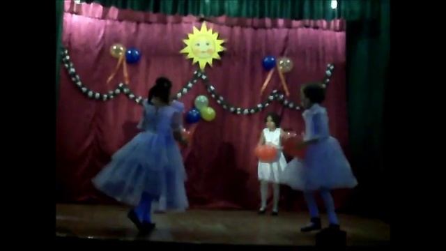 Детский танец к 8 марта / Mother's Day Dance смотреть онлайн