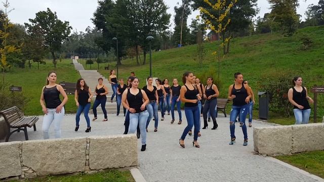 Kizomba Lady Style - Academia Gindança смотреть онлайн