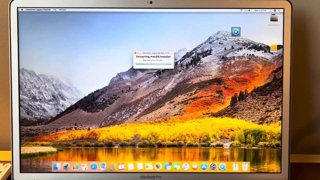 Installing Mac OS Sonoma on a 2010 17-inch MacBook Pro смотреть онлайн