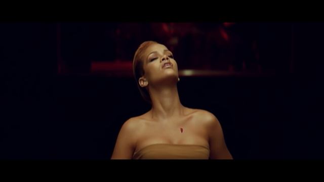 Rihanna - Russian Roulette смотреть онлайн
