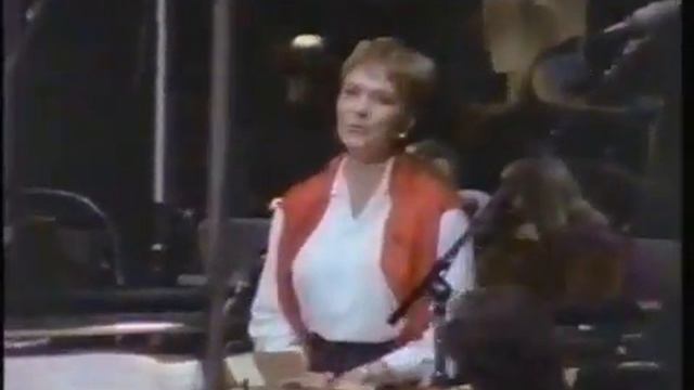 King & I ( Hollywood Bowl Orchestra, Julie Andrews & Ben Kingsley ) смотреть онлайн