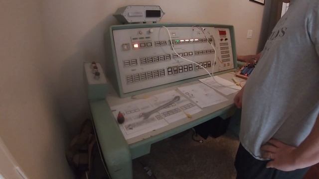 S2E01 - We have a AWESOME Launch Control Desk - Owning a Titan II Missile Silo смотреть онлайн