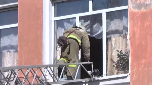 Занятие по технике пожарной безопасности в школе №4 смотреть онлайн