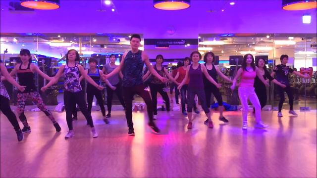 Ay Ay Ay - El Chevo ~ Wesley choreography (latin aerobic fitness) смотреть онлайн