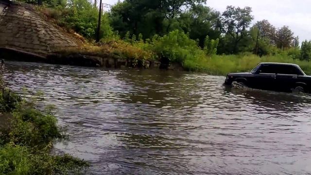 Луганская обл. Красный Луч (после дождя) смотреть онлайн