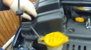 How to remove the Chrysler Voyager drive belt/Как снять приводный ремень Chrysler Voyager