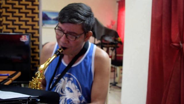 LUMAYO KA MAN SA AKIN - Rodel Naval (alto sax cover) смотреть онлайн