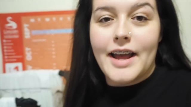 UNI VLOG | Superdrug Haul, Tidying & Chill Sunday Nights 👼💛 смотреть онлайн