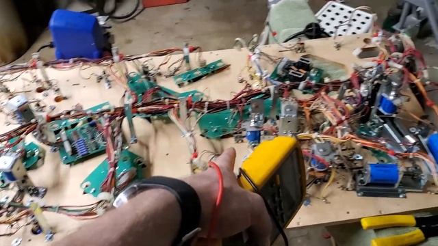 Johnny Mnemonic Pinball Restoration: Episode 9 смотреть онлайн