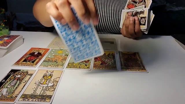 What Are You Manifesting?? ??? Tarot Pick a Card смотреть онлайн