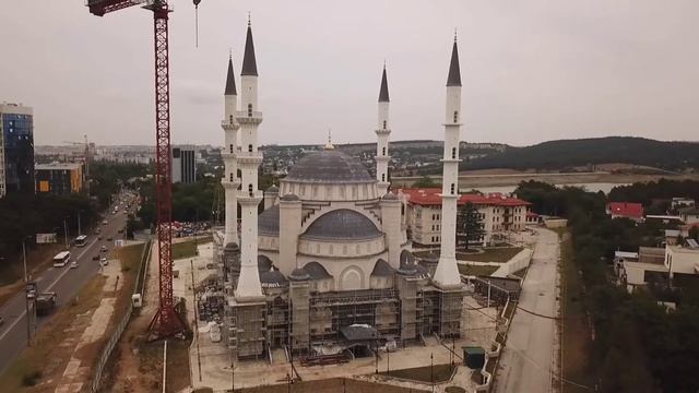 Джума-Джами, Соборная мечеть Крыма в процессе строительства смотреть онлайн