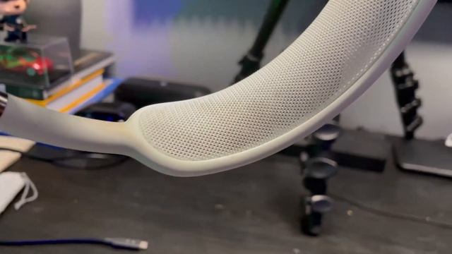 My Apple AirPods Max are stained ?? - DON'T Buy Green or Silver! смотреть онлайн