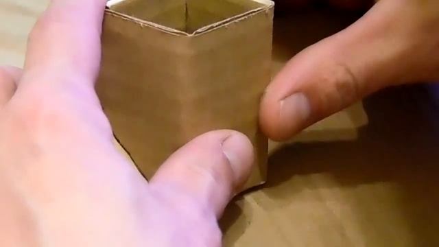 КАК СДЕЛАТЬ ДОМ ДЛЯ КОШКИ? | МАМА С ПАПОЙ ДЕЛАЮТ ДОМИК! ДОМ ИЗ КАРТОНА #видеодлядетей смотреть онлайн