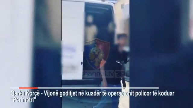 Top News - Arrestohet një polic/ Gramsh, transportonte 6 emigrantë смотреть онлайн