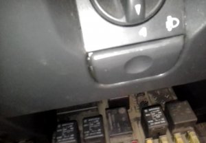 ЗАМЕНА КНОПКИ БЛОКА ПРЕДОХРАНИТЕЛЕЙ ВАЗ 2110, ВАЗ 2111, ВАЗ 2112