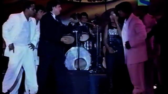 Govinda In Show-concert Bollywood Utsav 2001/ Говинда на сцене в шоу 2001 года.