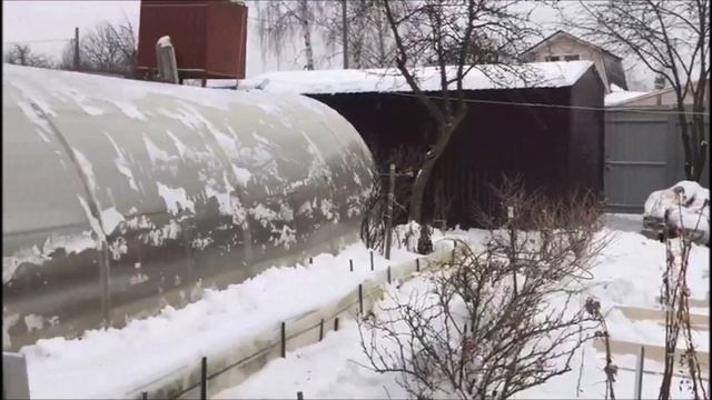 В саду. Сегодня праздник - День матери!!!! смотреть онлайн
