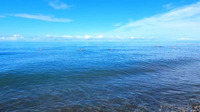 Солнце, народ купается! 27.06.2022. Лето вернулось! Пляж Лазаревский 2 ?ЛАЗАРЕВСКОЕ СЕГОДНЯ?СОЧИ. смотреть онлайн