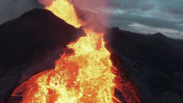 EPIC DRONE CRASH Into ICELAND VOLCANO ERUPTION  |  DJI FPV 4K