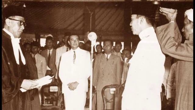 Tugas Sejarah Kelompok 1 | Materi Indonesia merdeka смотреть онлайн