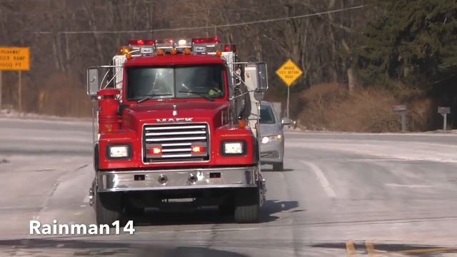 Tankers Responding To A 2nd Alarm Working House Fire - Bear Creek Township смотреть онлайн