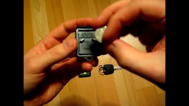 DIY: Ford Keyless Remote Battery Replacement & Disassembly смотреть онлайн