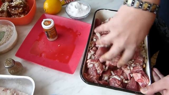УЕХАЛИ ИЗ ДОМА ЗАТЕМНО/ДАЛИ БЕСПЛАТНЫЙ ХЛЕБ/МЯСО В ХЛЕБЕ смотреть онлайн
