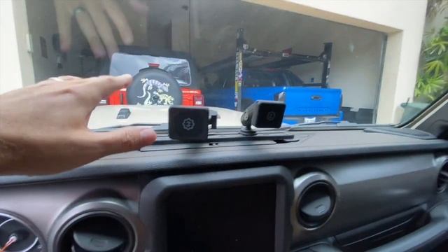 Jeep Gladiator Short Antenna & Ultimate Phone Holder смотреть онлайн