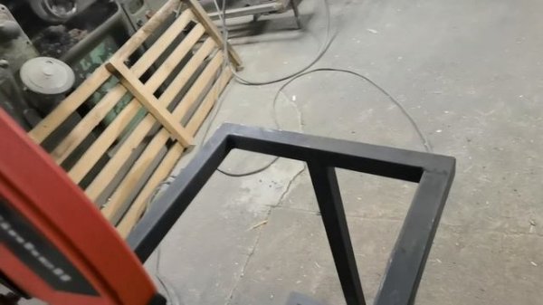 Монтажная пила по миталлу криво пилит