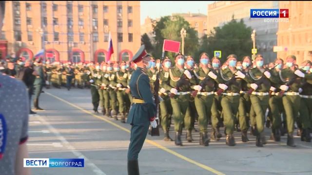 В Волгограде прошла репетиция Парада Победы смотреть онлайн