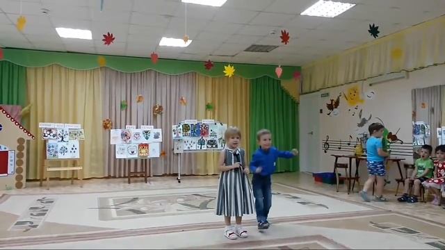Стих "МЛАДШАЯ СЕСТРА" выступает Алиночка! смотреть онлайн