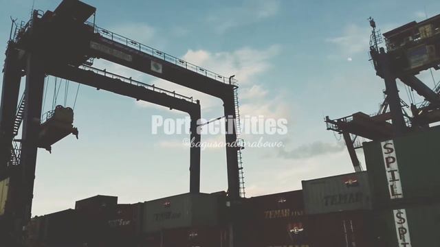 Port activities (Cinematic Video by phone) смотреть онлайн