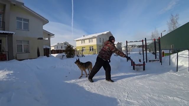 безоборотное метание ножа плоский хват смотреть онлайн