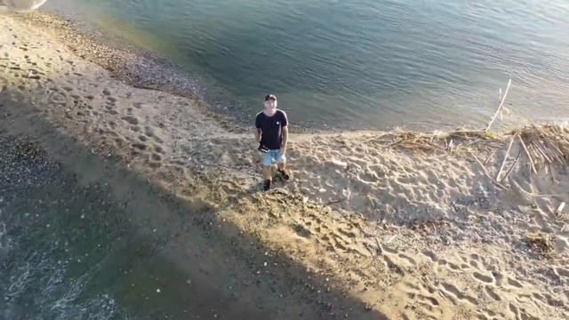 Место впадения реки Besos в Средиземное море. Барселона. смотреть онлайн