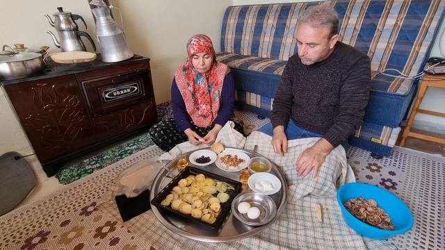 BAHÇE İŞLERİ BAŞLADI | SUSAK, BALKABAĞI UYUTTUM | YAĞMUR YAĞDI YEMEKLERİMİZİ ALARAK POLENE GELDİK смотреть онлайн