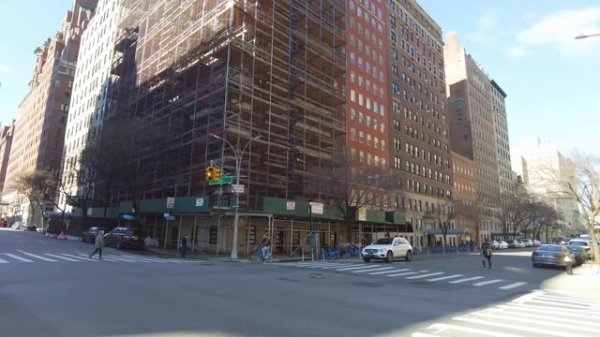 Walking Upper East Side Manhattan New York City - Bloomingdale's to Met [4K]