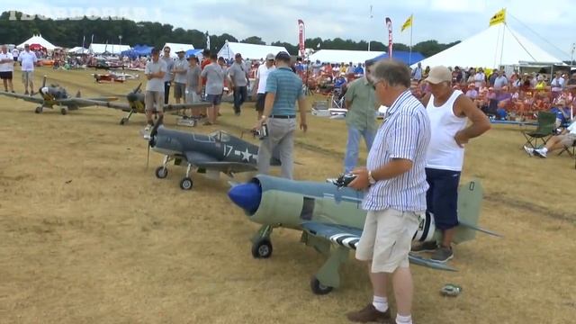 GIANT SCALE RC MODEL AIRCRAFT SHOW LMA RAF COSFORD - FLIGHTLINE COMPILATION # 1 - 2013 смотреть онлайн