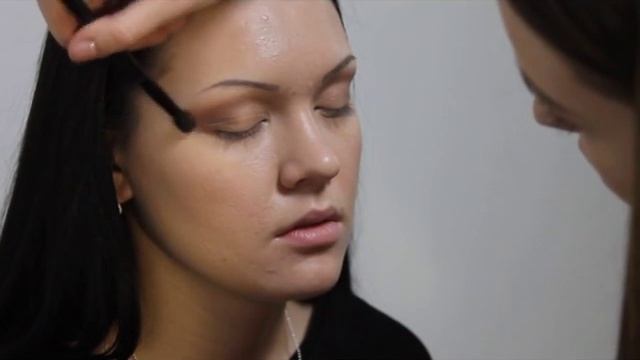 Как сделать новогодний макияж за 10 минут