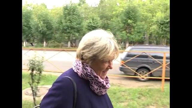 ЗвОнят или звонЯт? Знают ли горожане русский язык? смотреть онлайн