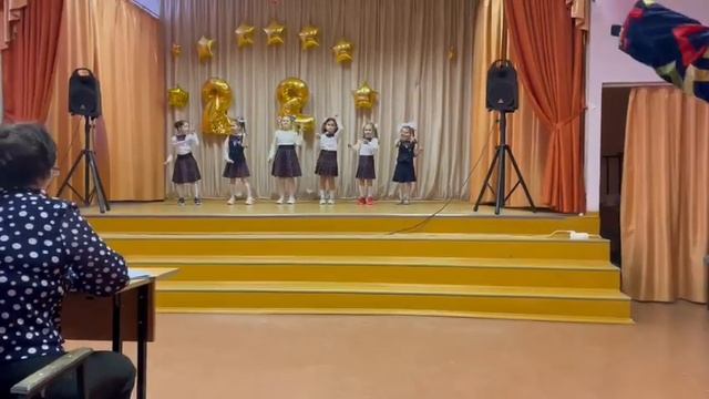 г. Воронеж школа номер 2.1" б".Ягодка малинка смотреть онлайн