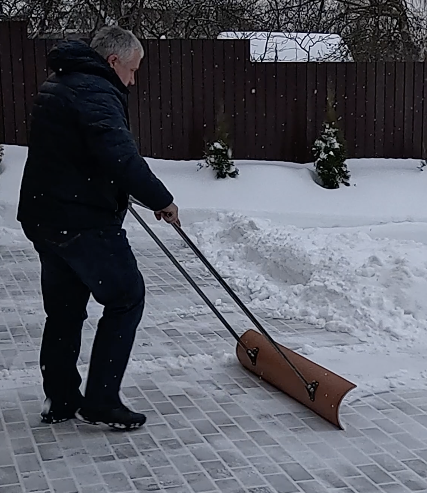 Скребок для снега ( борьба со снегом зима 2024 ). смотреть онлайн